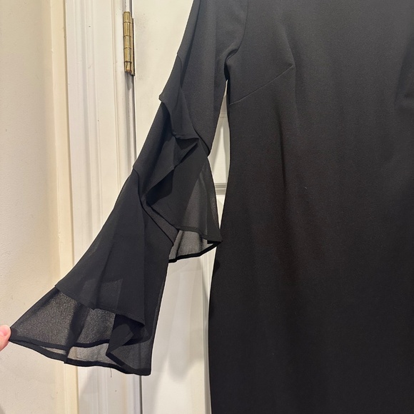 Black flutter sleeve cocktail dress - Picture 2 of 3